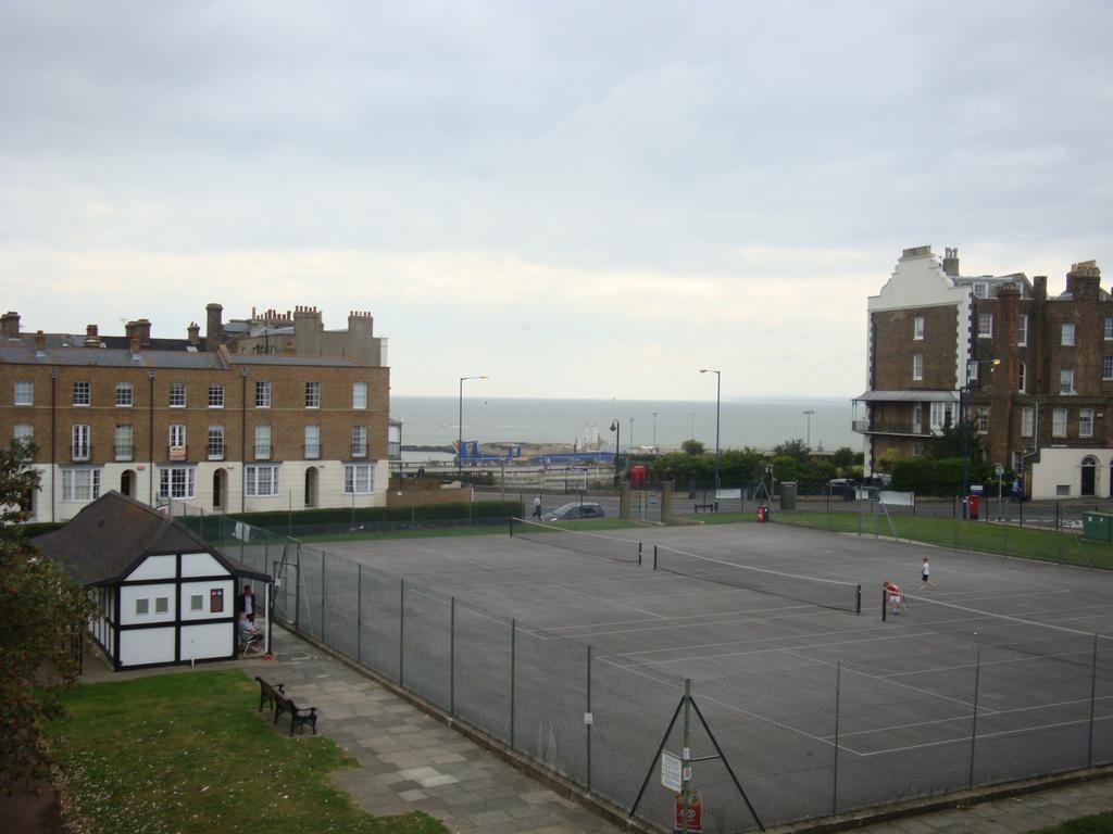 Spencer Court Hotel Ramsgate Luaran gambar